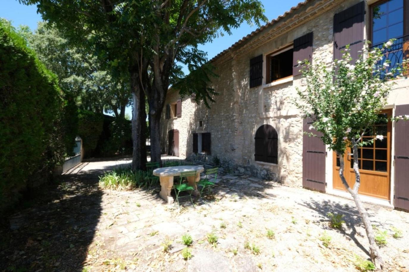 Typical Mas Provencal With Swimming Pool In A Small Hamlet Near Mouries In The Alpilles In Provence- 8 Persons Villa Bagian luar foto